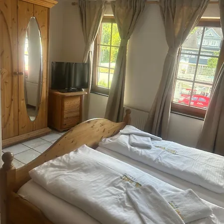 祖尔珀斯特宾馆 宾馆 3*