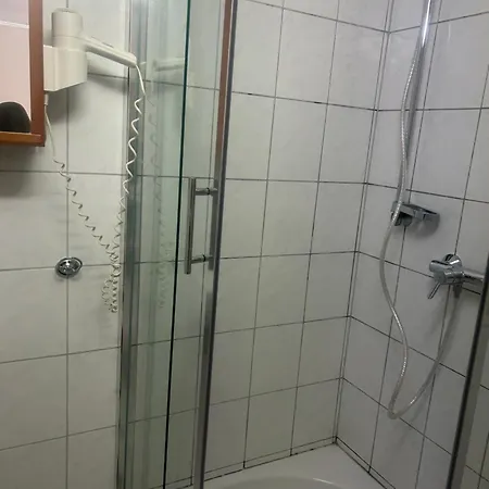 Zur Post זיגן