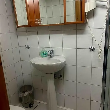 אורחן Zur Post 3*