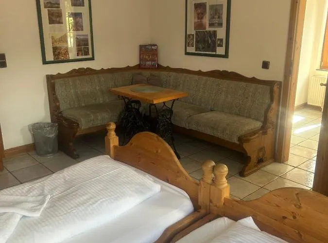 Πανδοχείο Zur Post