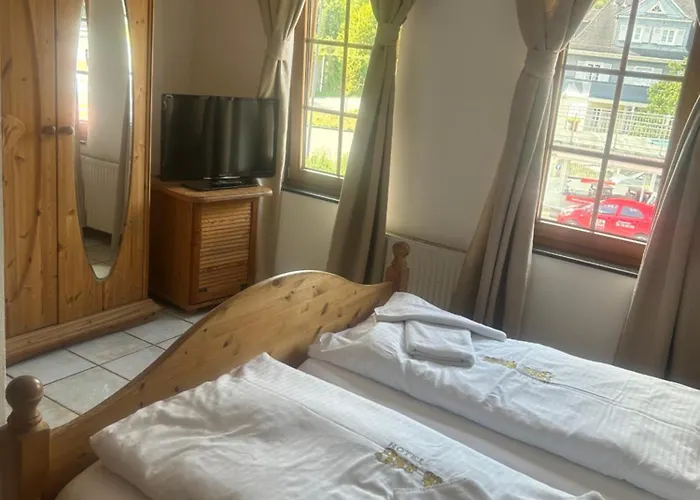 Zur Post Πανδοχείο 3*